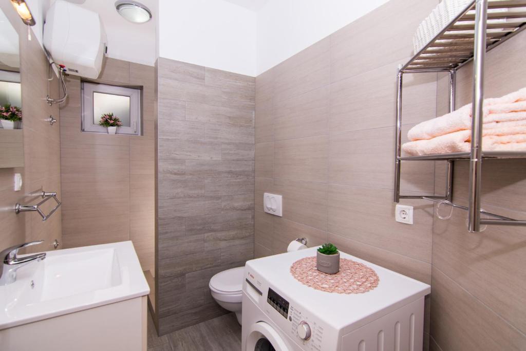 Апартаменты Apartman Sun Солин Экстерьер фото